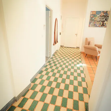 Apartment Sweet *